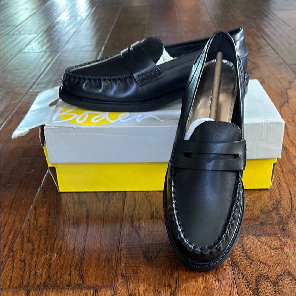 Boden Black Leather Slip-On Loafers